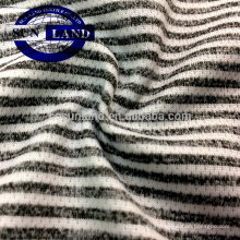 Tissu tricoté 100% polyester avec oeillets imprimés pour vêtements de sport